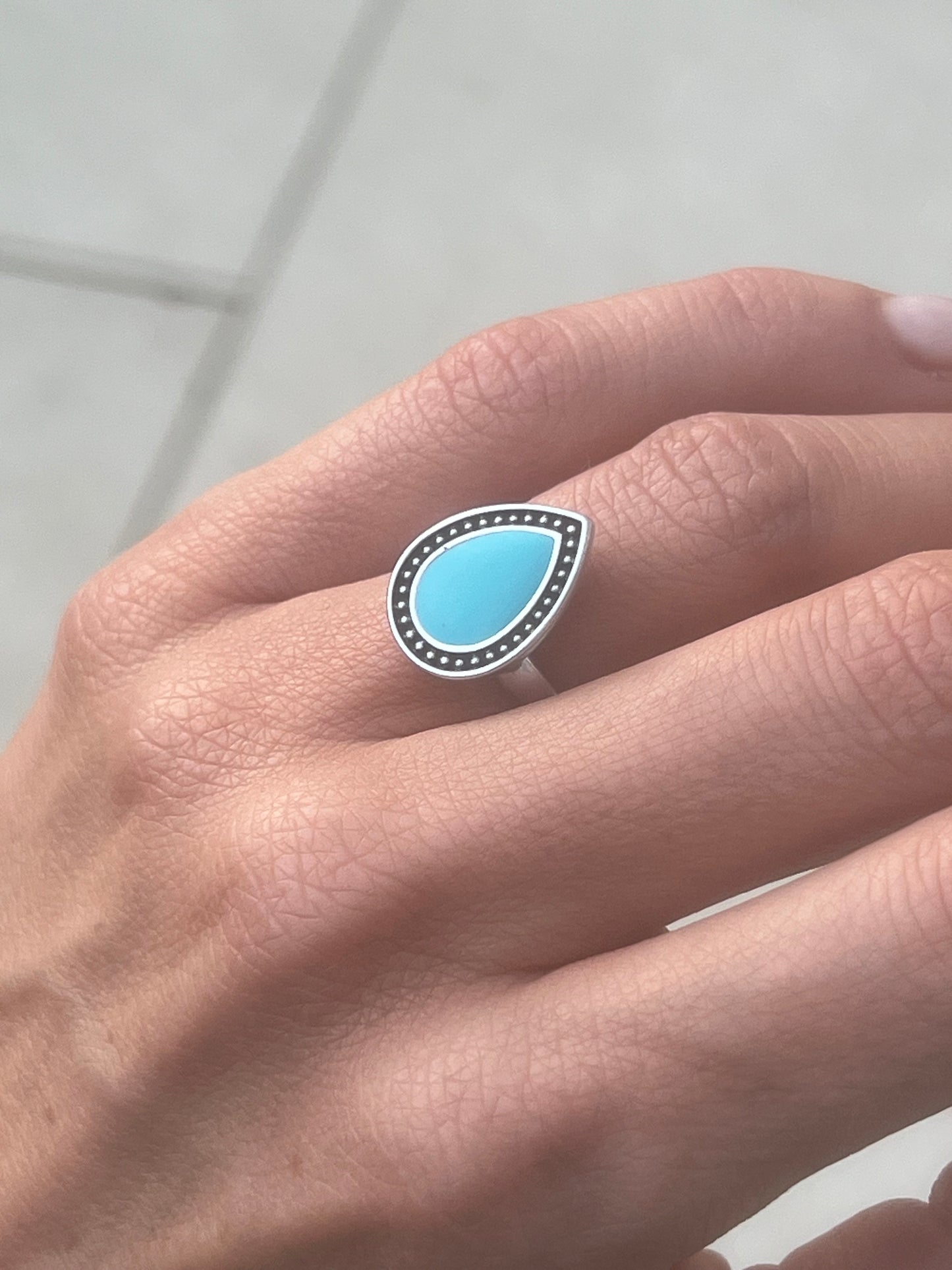 Naxos Teardrop Ring