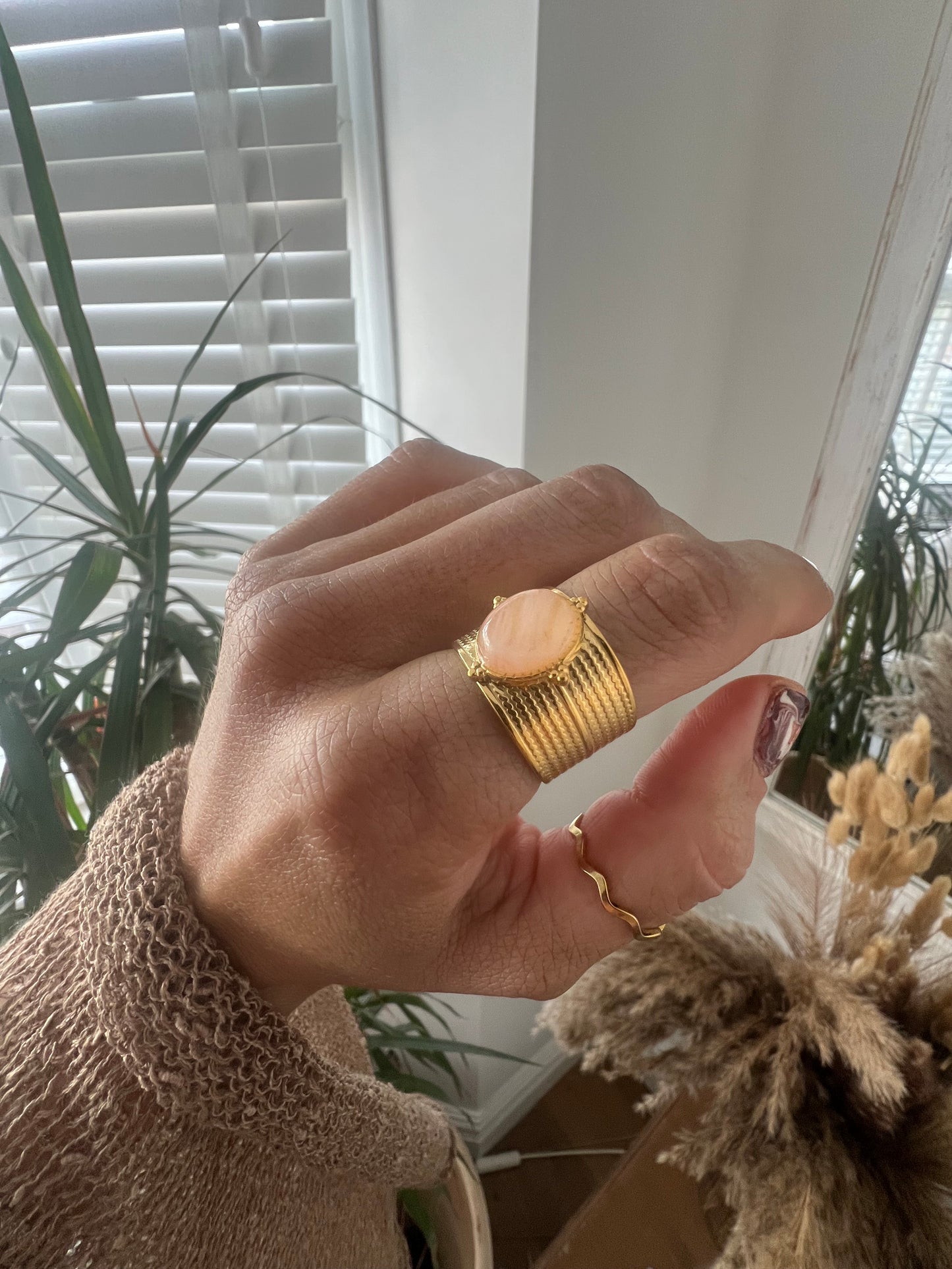 Aurea Shell Adjustable Waterproof Ring