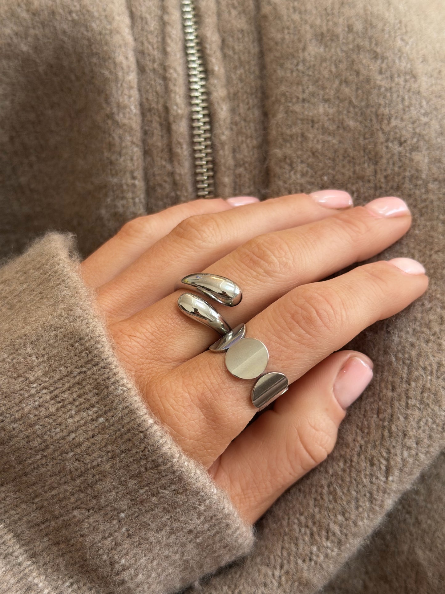 Luna Curve Adjustable Ring