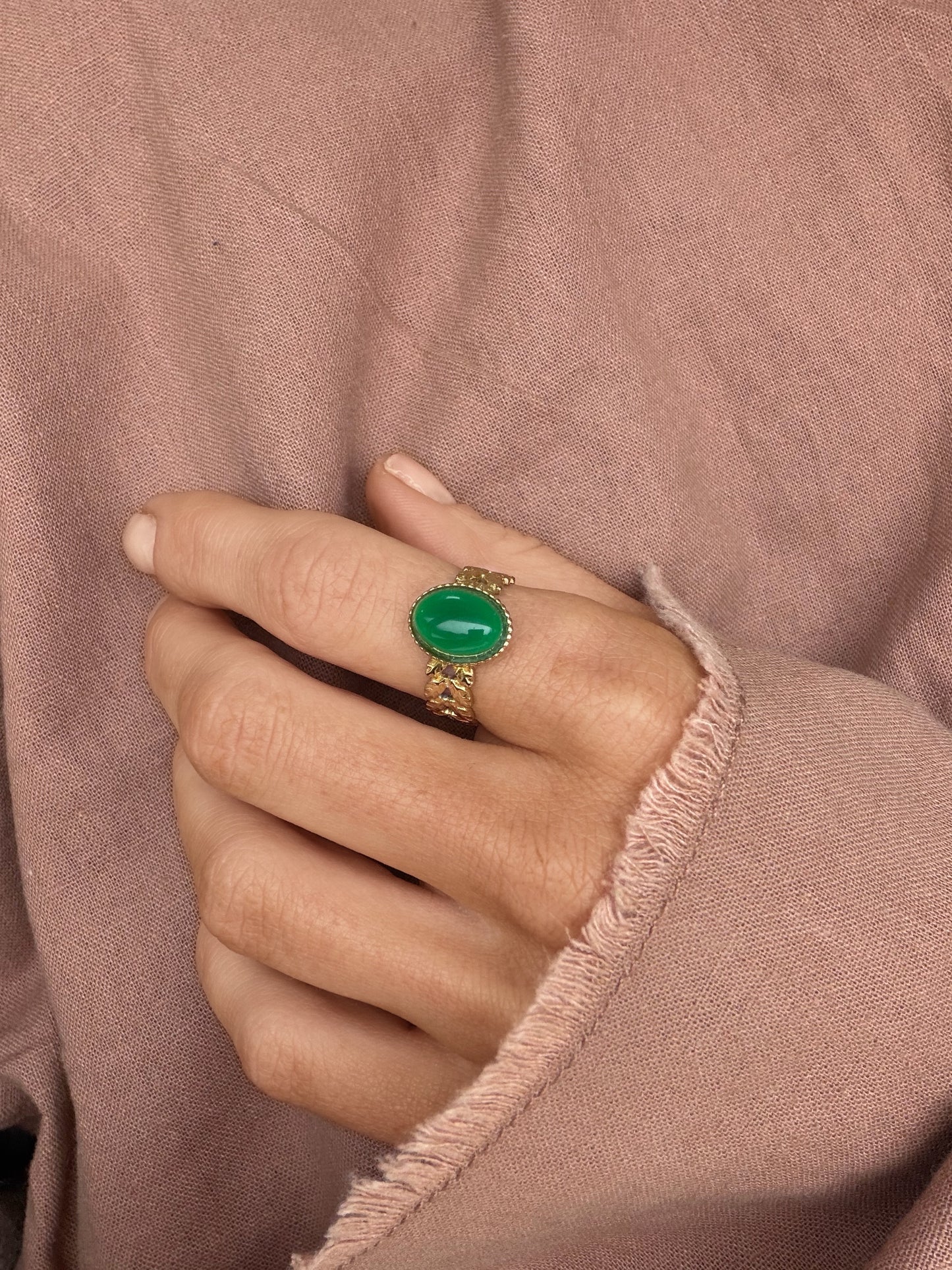 Emerald leaf ring